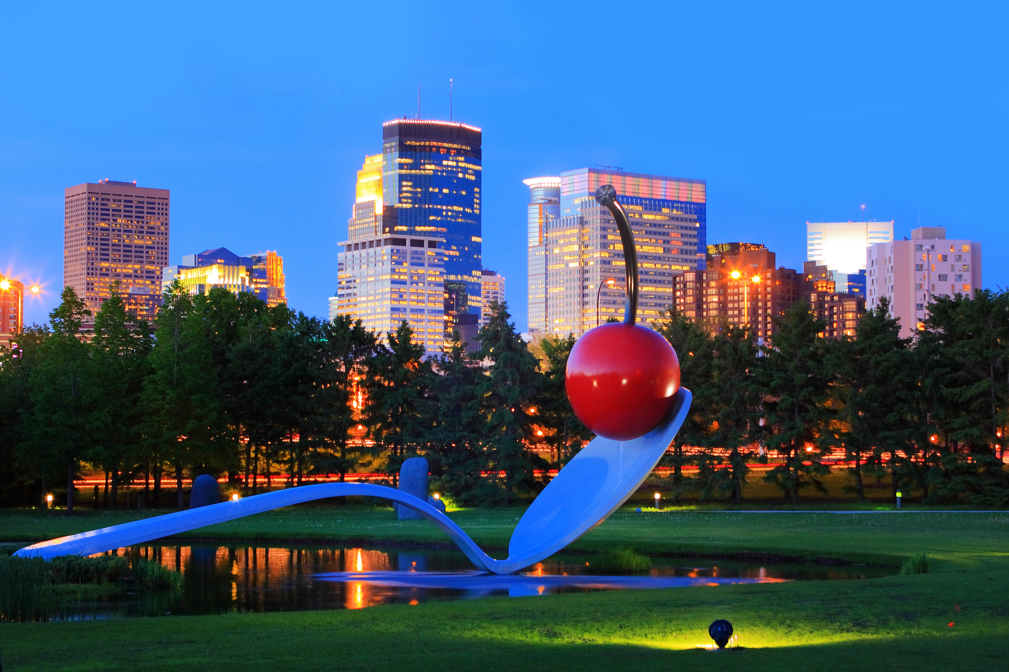 Minneapolis Summer Getaway Guide + Giveaway